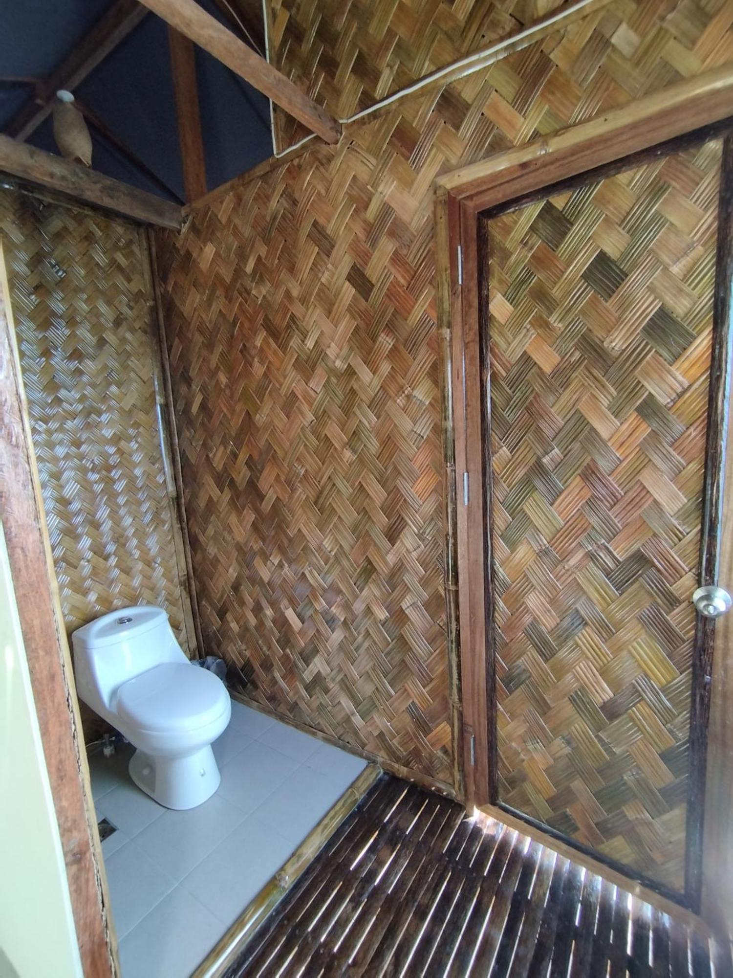 Ocean Green Eco Lodge Puerto Princesa Exteriör bild
