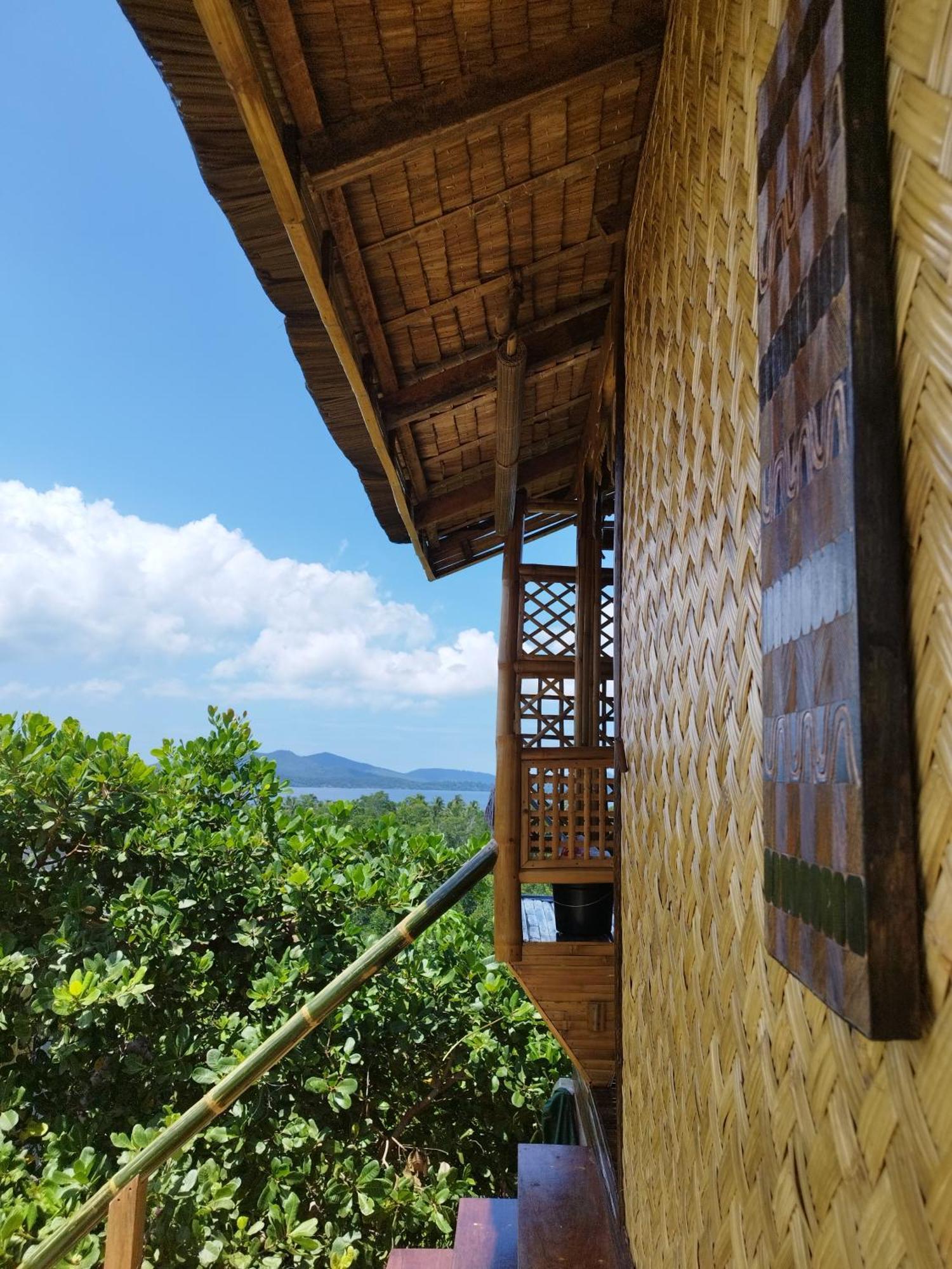 Ocean Green Eco Lodge Puerto Princesa Exteriör bild