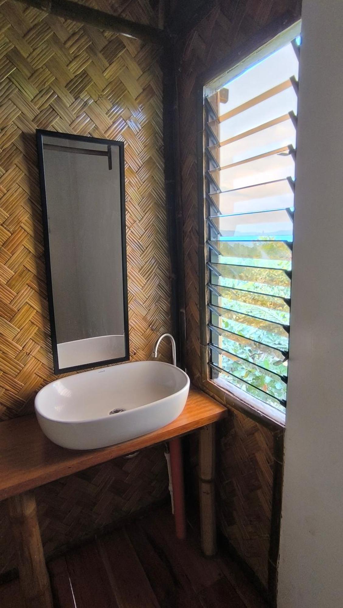 Ocean Green Eco Lodge Puerto Princesa Exteriör bild